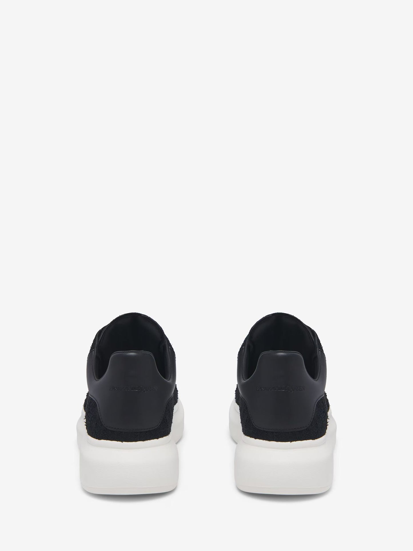 Men's Oversized Sneaker in Black