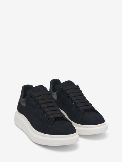 Men's Oversized Sneaker in Black