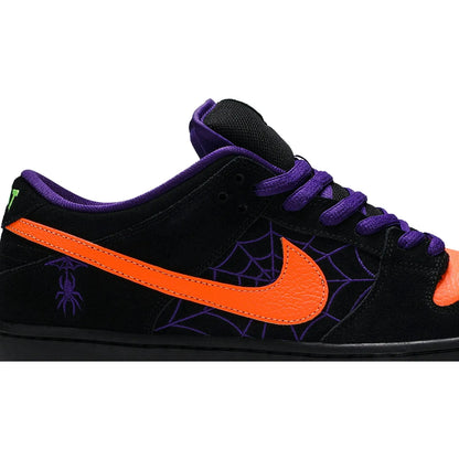 NIKE SB DUNK LOW ‘NIGHT OF MISCHIEF’