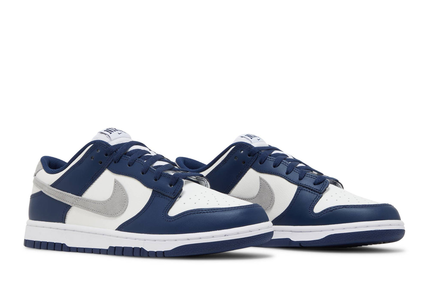 NIKE DUNK LOW ‘MIDNIGHT NAVY’