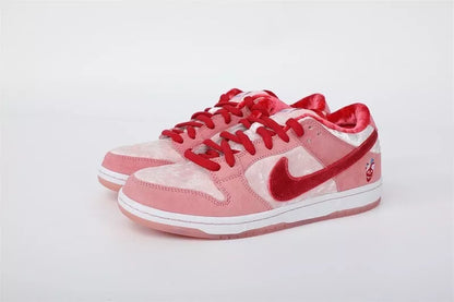 STRANGELOVE X NIKE SB DUNK LOW ‘VALENTINE’S DAY’