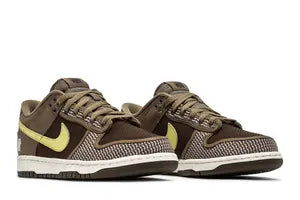 Undefeated x Dunk Low SP 'Canteen'